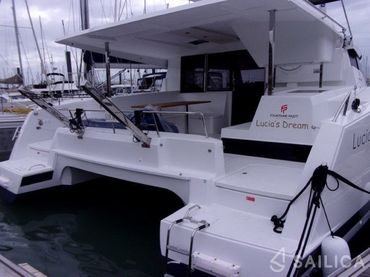 Lucia 40 - Yacht Charter Sailica