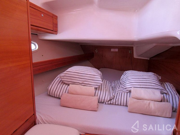 Bavaria 39 Cruiser - Yacht Charter Sailica
