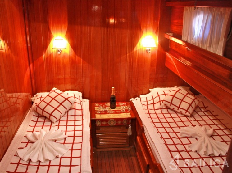 Gulet - Yacht Charter Sailica