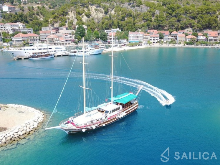 Gulet - Yacht Charter Sailica