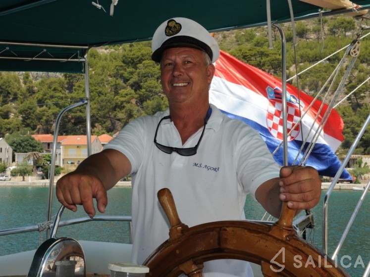 Gulet - Yacht Charter Sailica