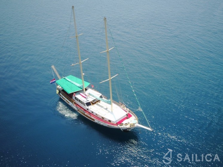 Gulet - Yacht Charter Sailica