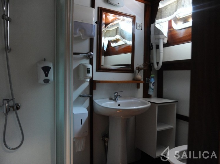 Gulet - Yacht Charter Sailica
