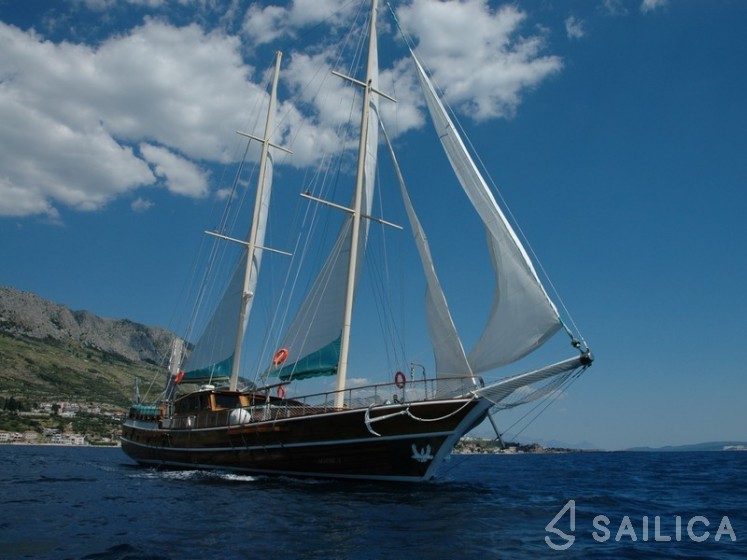 Gulet - Yacht Charter Sailica