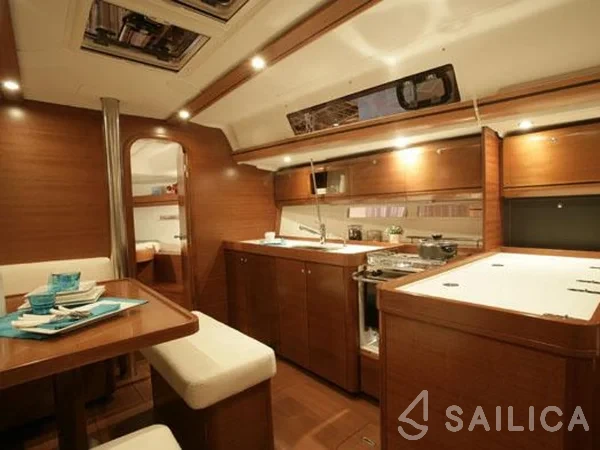Dufour 405 - Yacht Charter Sailica