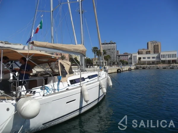 Dufour 405 - Yacht Charter Sailica
