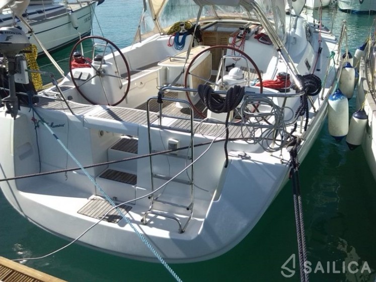 Oceanis 43 - Yacht Charter Sailica