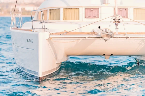 Lagoon 380 - Yacht Charter Sailica