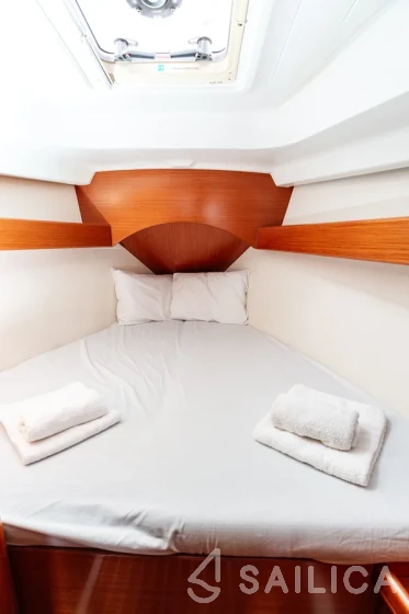 Cyclades 43.4 - Yacht Charter Sailica