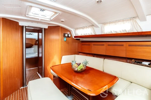 Cyclades 43.4 - Yacht Charter Sailica