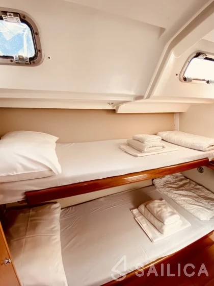 Cyclades 50.5 - Yacht Charter Sailica