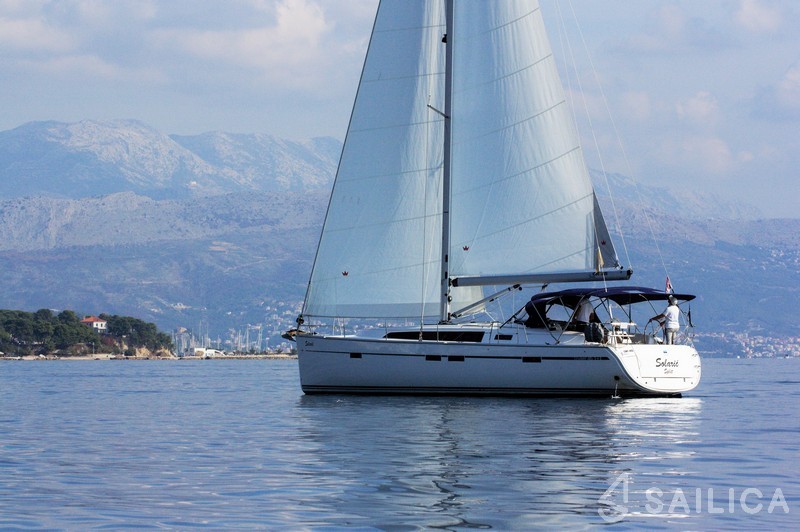 Bavaria 46 Cruiser - Yacht Charter Sailica