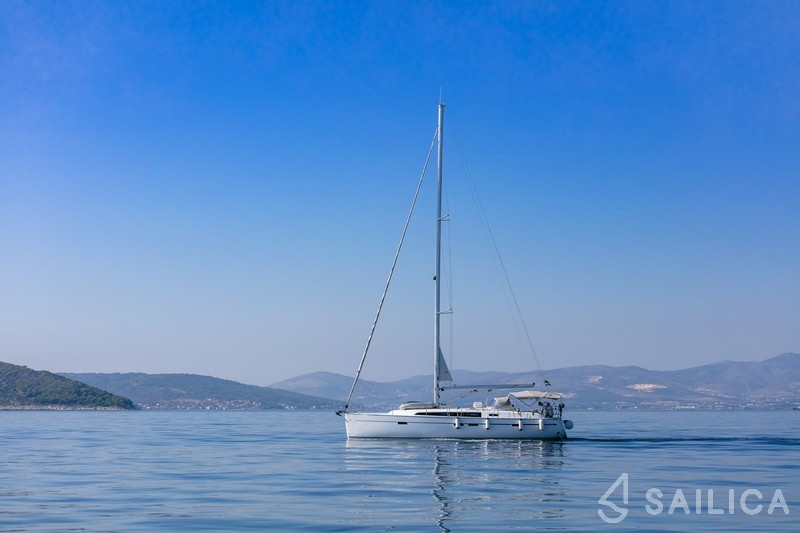 Bavaria 46 Cruiser - Yacht Charter Sailica