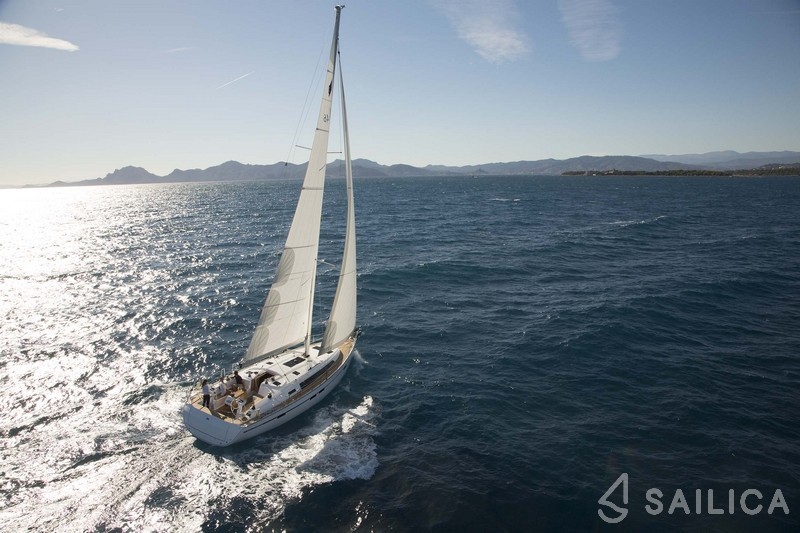 Bavaria 46 Cruiser - Yacht Charter Sailica