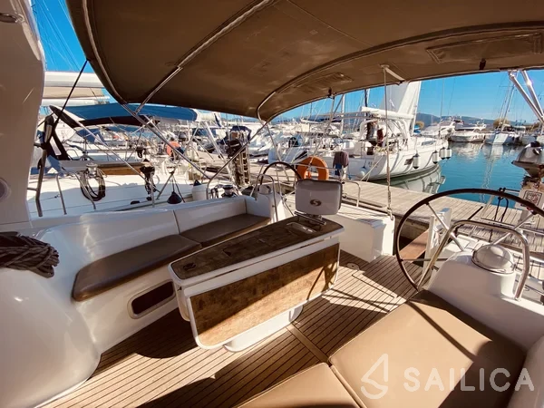 Oceanis 50 - Yacht Charter Sailica