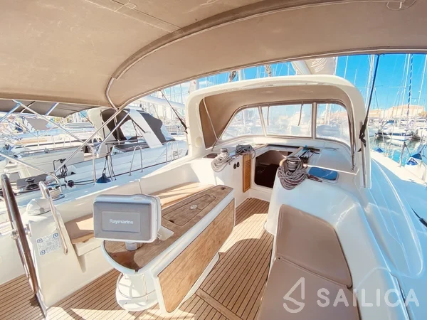 Oceanis 50 - Yacht Charter Sailica