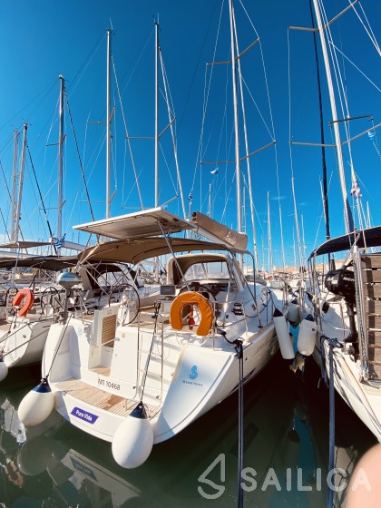 Oceanis 50 - Yacht Charter Sailica
