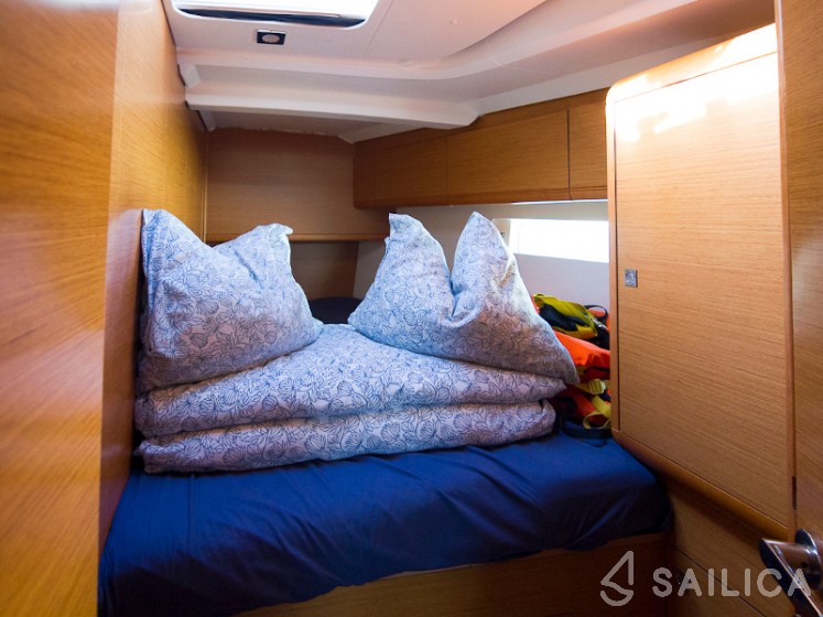 Sun Odyssey 509 - Yacht Charter Sailica