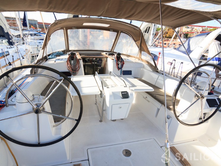 Sun Odyssey 509 - Yacht Charter Sailica