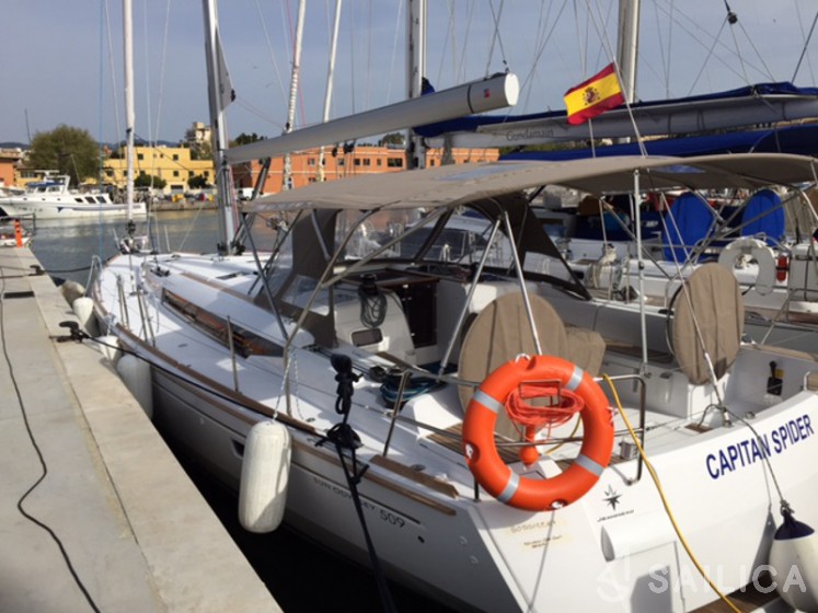 Sun Odyssey 509 - Yacht Charter Sailica
