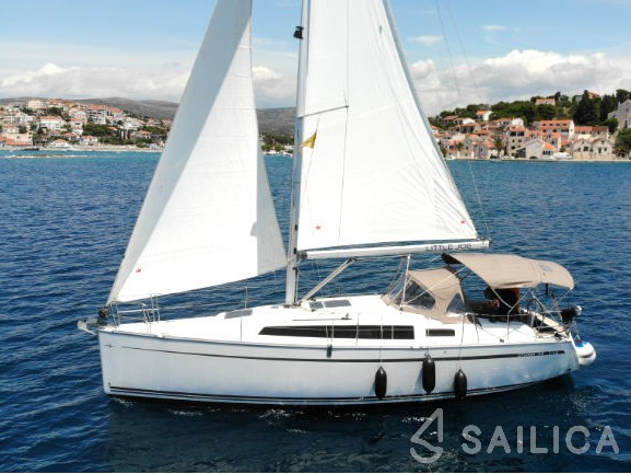 Bavaria 34 Cruiser - Yacht Charter Sailica