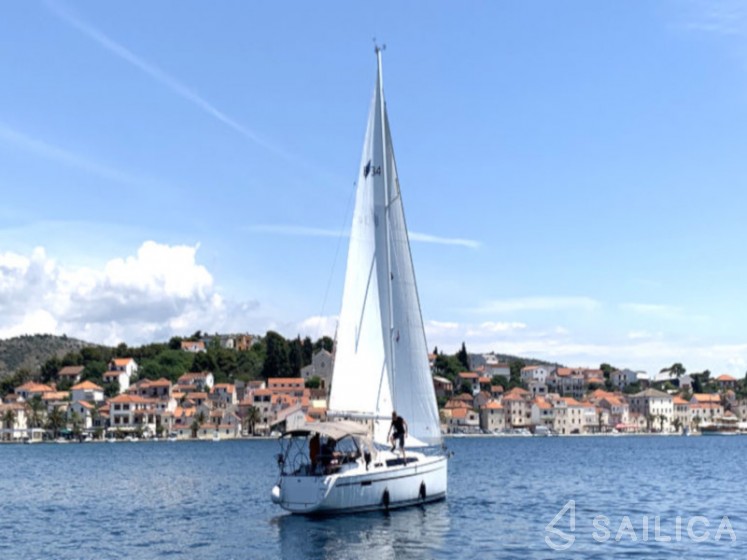 Bavaria 34 Cruiser - Yacht Charter Sailica