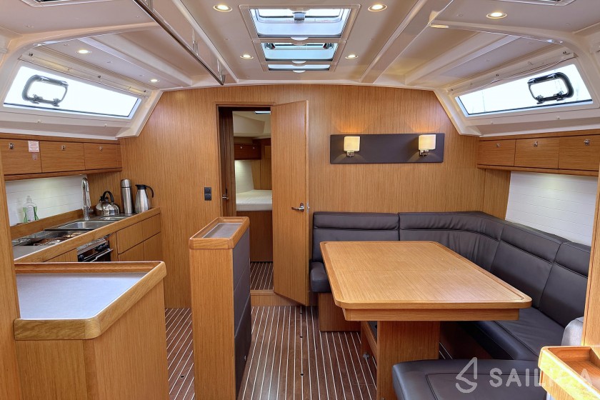 Bavaria 46 Cruiser - Yacht Charter Sailica