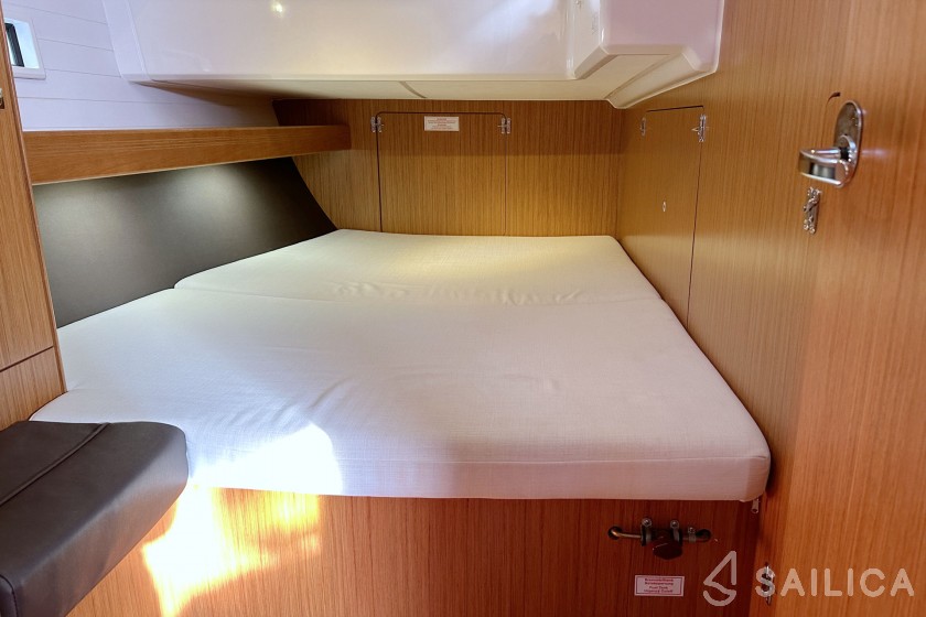 Bavaria 46 Cruiser - Yacht Charter Sailica