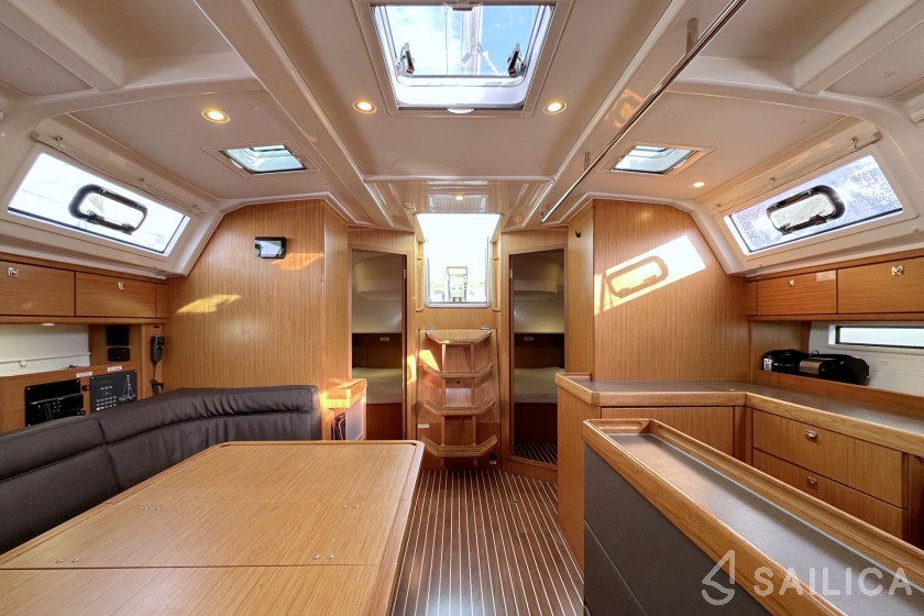 Bavaria 46 Cruiser - Yacht Charter Sailica