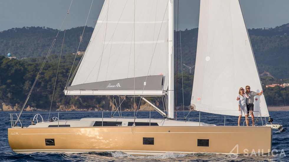 Hanse 418 - Yacht Charter Sailica