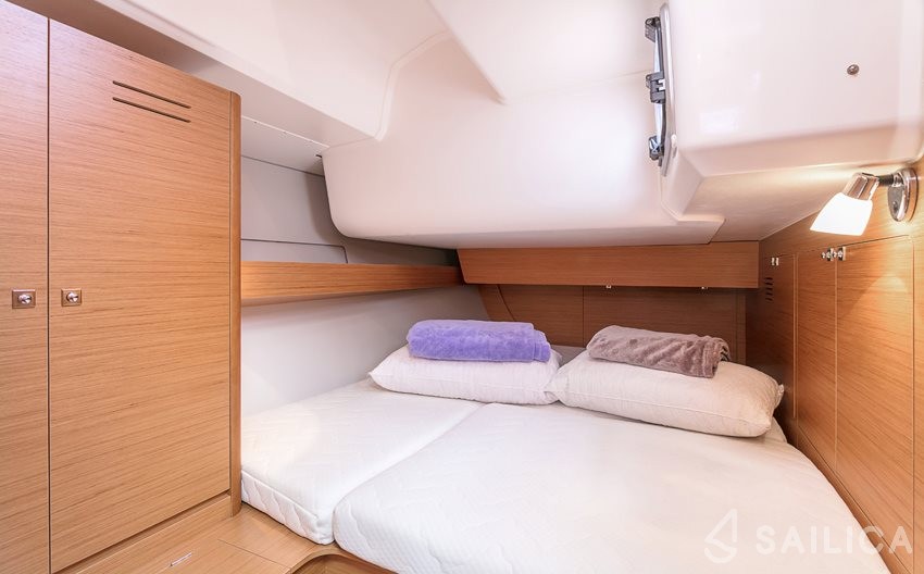 Dufour 460 GL - Yacht Charter Sailica
