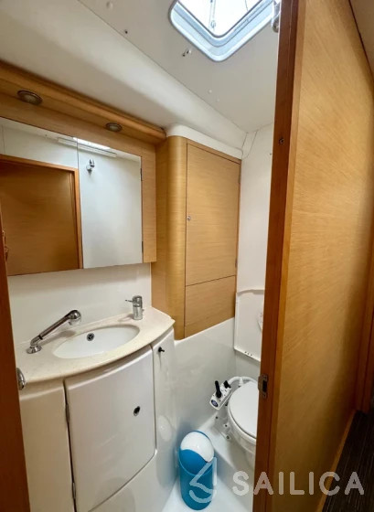 Lagoon 440 - Yacht Charter Sailica