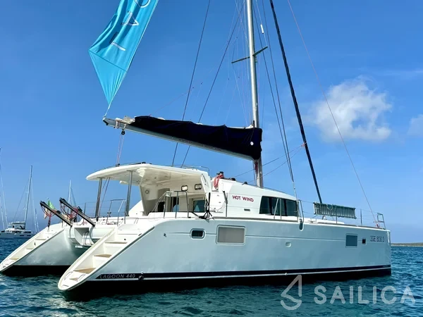 Lagoon 440 - Yacht Charter Sailica