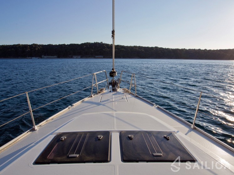 Bavaria 46 Cruiser - Yacht Charter Sailica