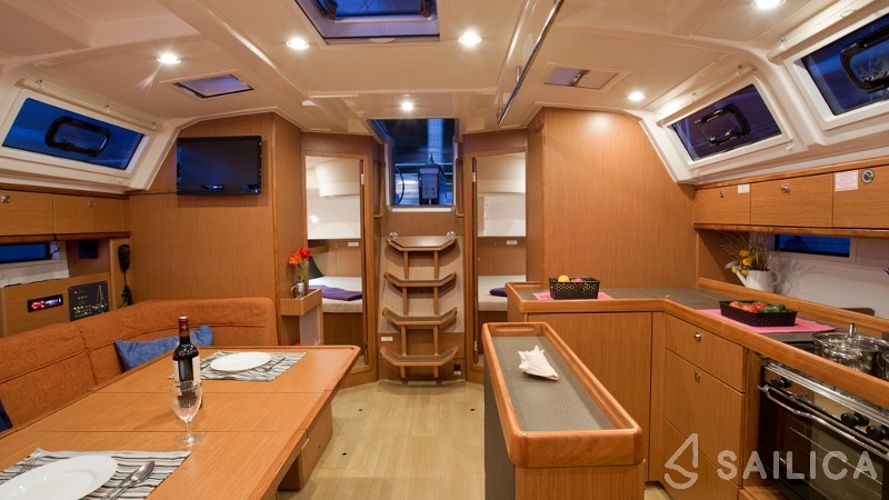 Bavaria 46 Cruiser - Yacht Charter Sailica