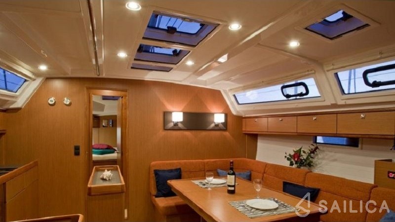 Bavaria 46 Cruiser - Yacht Charter Sailica