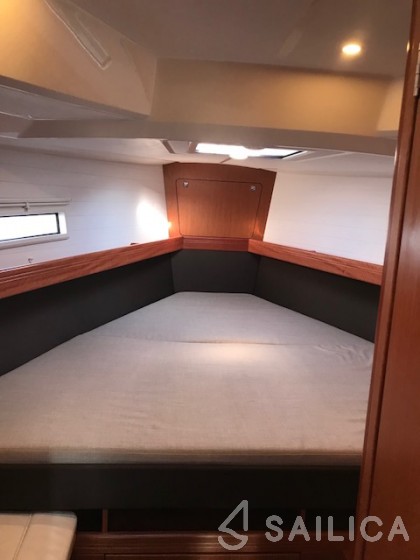 Bavaria Cruiser 41 - Yacht Charter Sailica