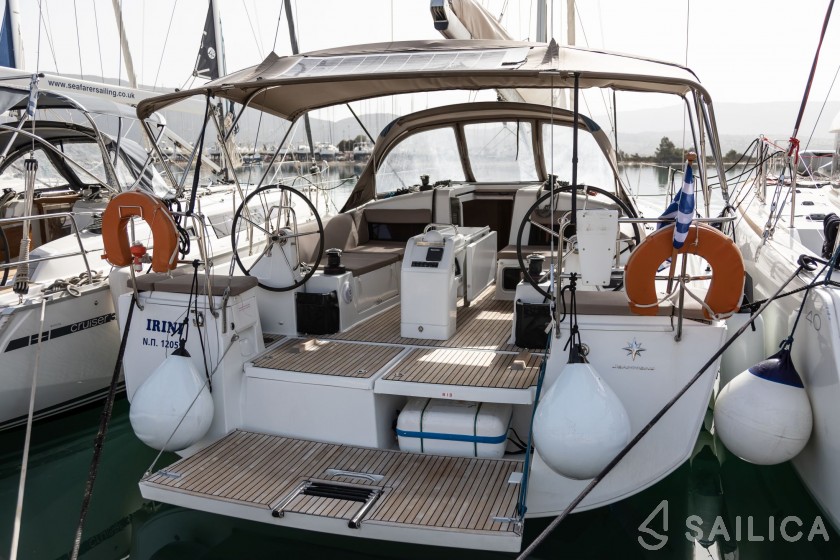 Sun Odyssey 440 - Yacht Charter Sailica
