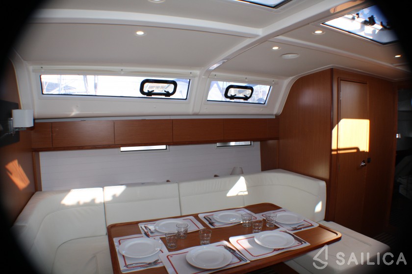Bavaria 51 Cruiser - Yacht Charter Sailica
