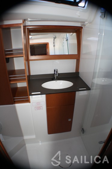 Bavaria 51 Cruiser - Yacht Charter Sailica