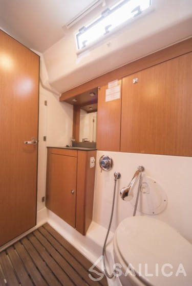 Bavaria Cruiser 56 - Yacht Charter Sailica
