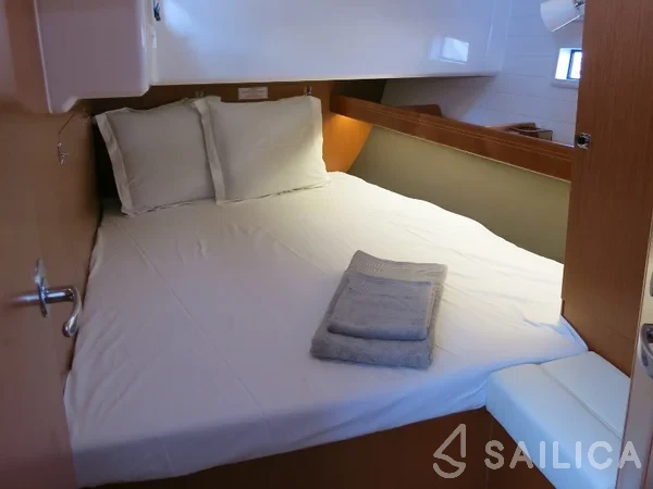 Bavaria 46 Cruiser - Yacht Charter Sailica