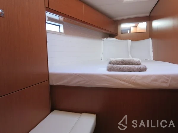Bavaria 46 Cruiser - Yacht Charter Sailica