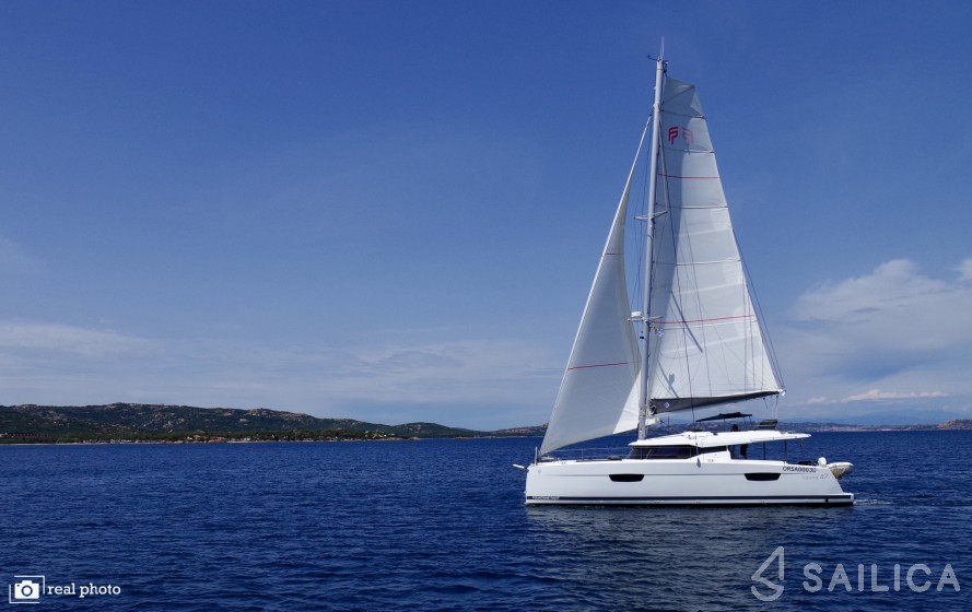 Saona 47 - Yacht Charter Sailica