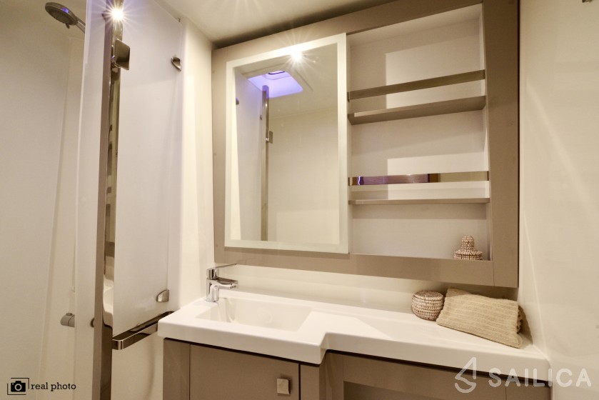 Saona 47 - Yacht Charter Sailica