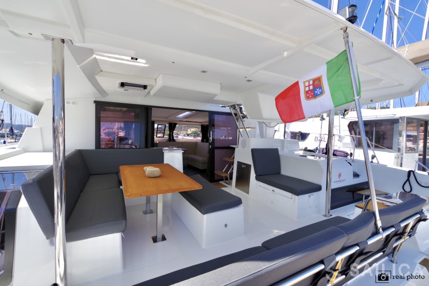 Saona 47 - Yacht Charter Sailica