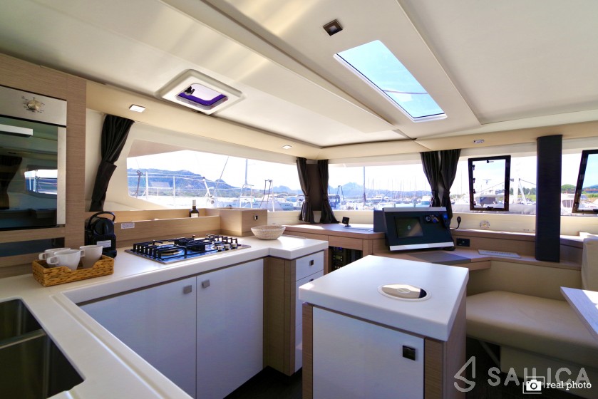 Saona 47 - Yacht Charter Sailica