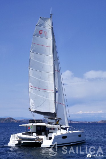 Saona 47 - Yacht Charter Sailica