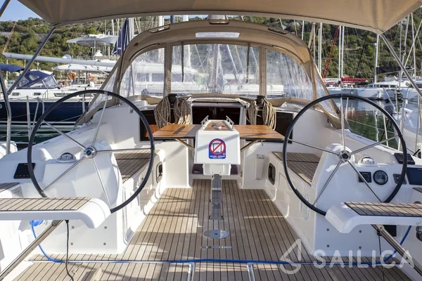 Dufour 382 GL - Yacht Charter Sailica