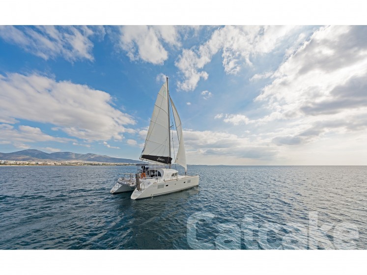 Lagoon 380 S2 - Yacht Charter Sailica